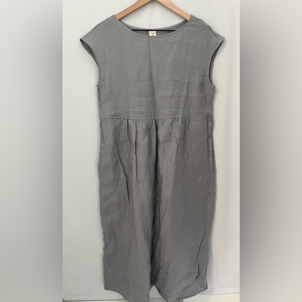 Sleeveless Gray Midi Dress